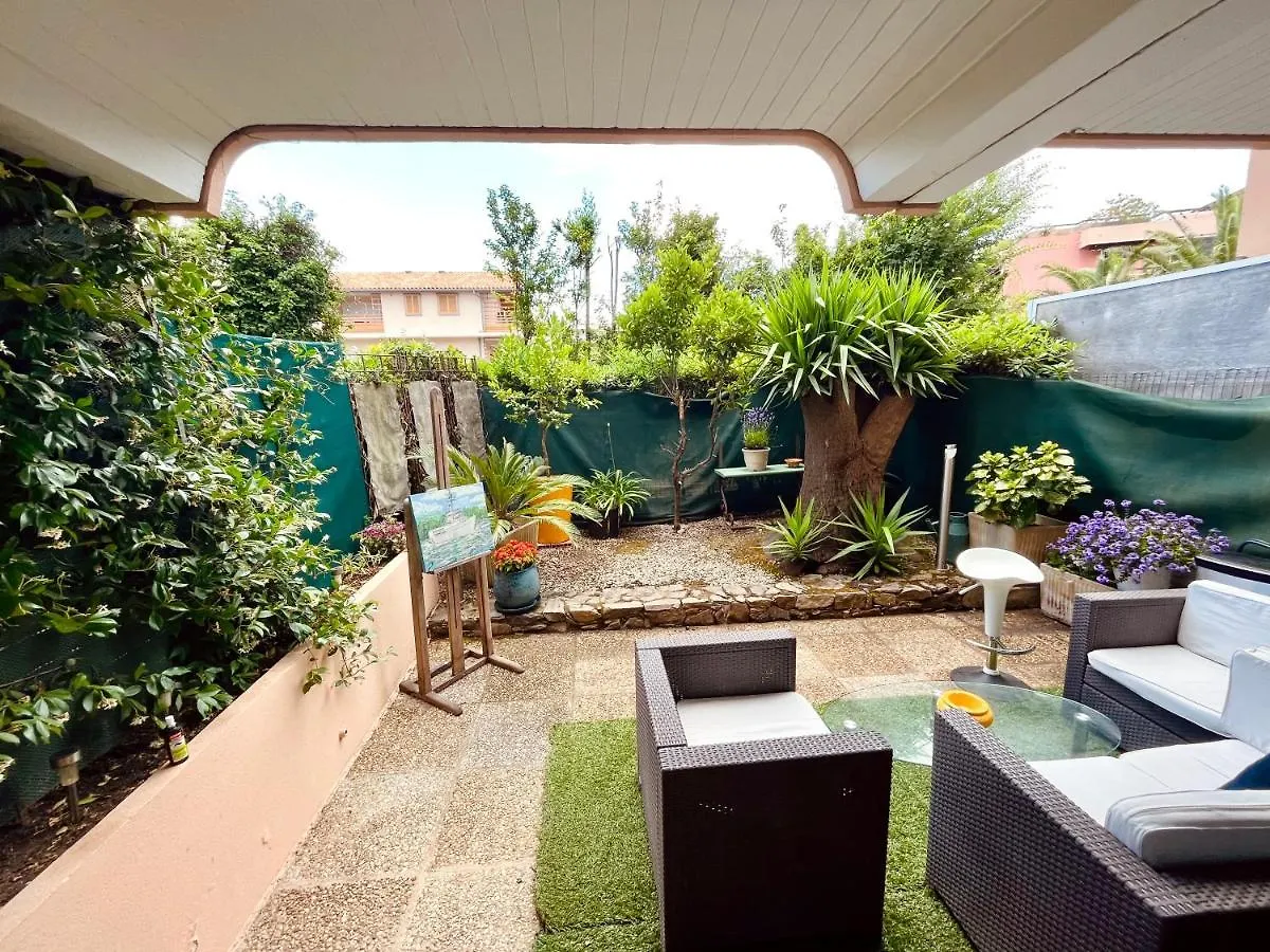 Private Garden In Center Of Saint Tropez Apartment 0*, Saint-Tropez France