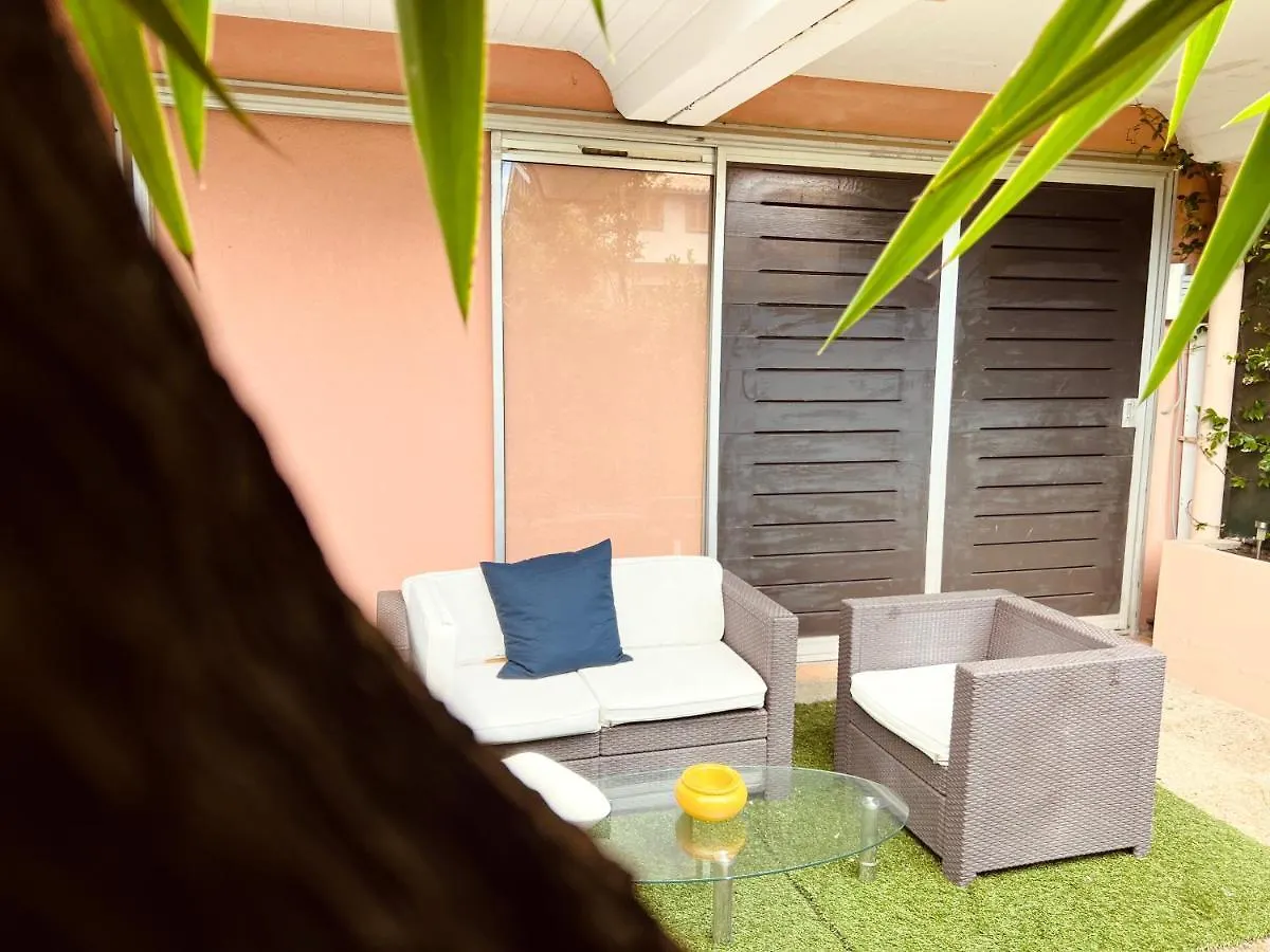 Private Garden In Center Of Saint Tropez Apartment  Saint-Tropez